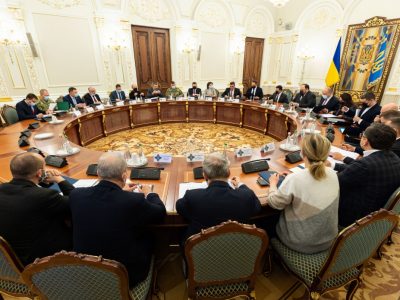 РНБО під головуванням Президента розглянула питання забезпечення національної безпеки від внутрішніх і зовнішніх загроз