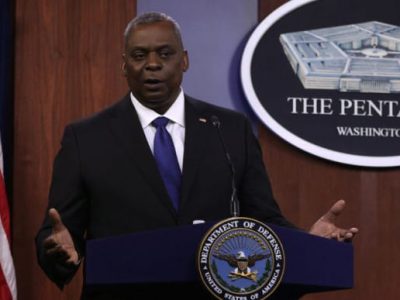 Міністри оборони США та Польщі провели переговори через нарощування військ РФ  