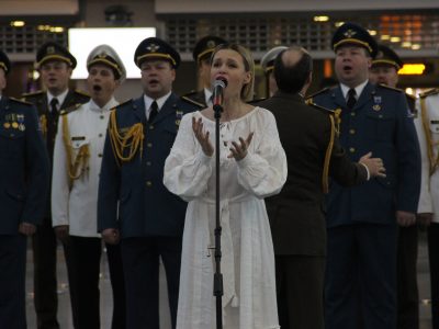 У міжнародних аеропортах України вшанували героїв-«кіборгів»  