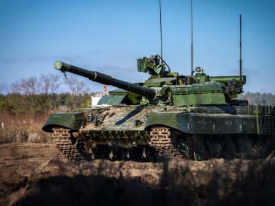 «Харківський бронетанковий завод» уперше провів  модернізацію командирського танка Т-64БВК  