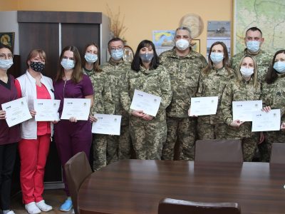 Вінницькі військові лікарі та медсестри отримали міжнародні сертифікати  