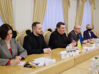 Секретар РНБО України Олексій  Данілов зустрівся з Виконавчим віцепрезидентом Єврокомісії Валдісом Домбровскісом