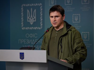 Тривають позиційні бої практично на всій території України поблизу кордонів з Росією та Білоруссю – Михайло Подоляк
