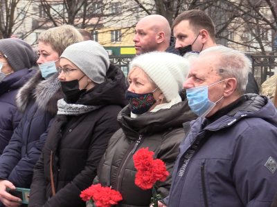 Сьогодні Дзвін Пам’яті на території Міноборони пролунав тридцять три рази…