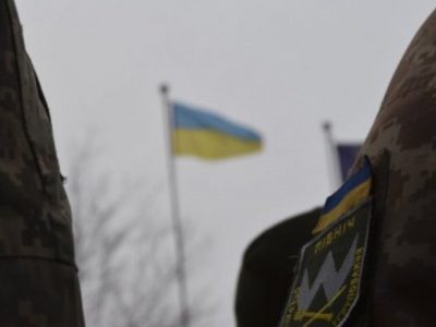 Гарячі лінії для допомоги ЗСУ, медикам та населенню України  