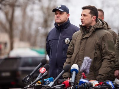 Україна усвідомлює ризики ескалації ситуації з боку Росії, але вживає заходів для політико-дипломатичного врегулювання – Президент