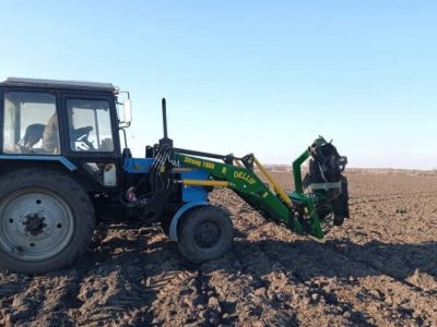 Посівна розпочинається з… прибирання кремлівського брухту  