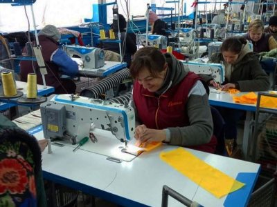 Андре Тан шиє форми та балаклави для українських військових  