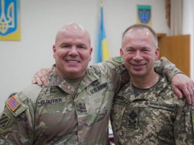 Україна переможе! Підтримайте всіх чоловіків і жінок, котрі служать у ЗСУ — генерал-лейтенант Роджер Клотьє  