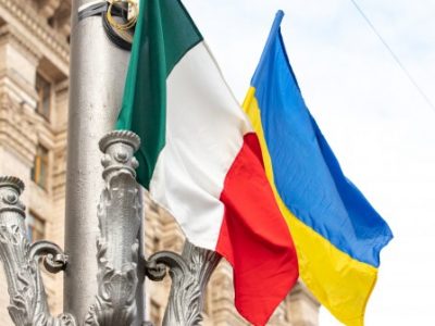 Україна й Італія домовилися разом відновлювати драмтеатр у Маріуполі  