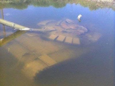 Російський танк «амфібія» втопився під Гадячем  