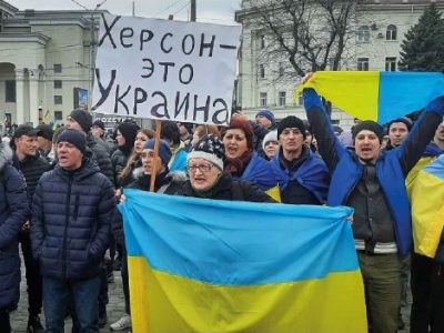 Російська пропаганда активно «працює» зі свідомістю херсонців  
