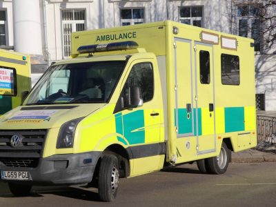 До Полтави прибули 5 реанімобілів із Великої Британії  