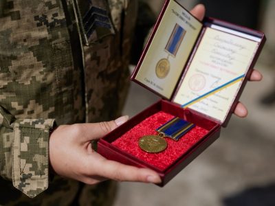 Президент відзначив державними нагородами військовослужбовців Збройних Сил України  