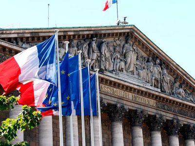 Франція заморозила понад €23 млрд російських активів  
