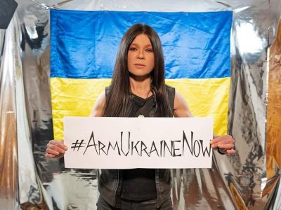 Світом шириться глобальний флешмоб ArmUkraineNow – «надайте Україні зброю негайно»  