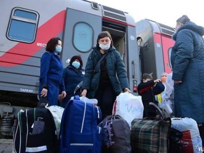 Примусово депортованих громадян України з Маріуполя рф відправила в Приморський край – за 8 тисяч кілометрів від Батьківщини  