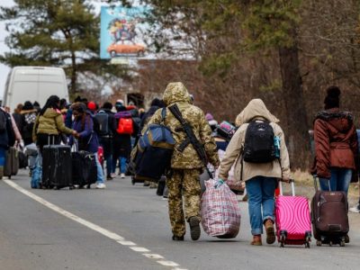 Майже 80% українців після війни планують повернутися в Україну  