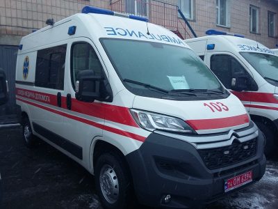 Два автомобілі швидкої медичної допомоги відправили зі Львівщини на Донеччину  