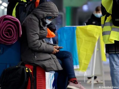 У Францію з Молдови прибув перший літак з українськими біженцями  