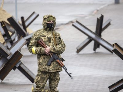 Студенти-захисники України можуть не йти в академвідпустку — роз’яснення Міносвіти  
