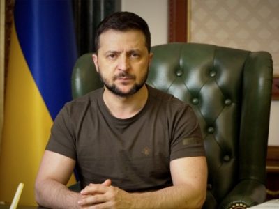 Україна вийде з переговорів у разі знищення людей у Маріуполі і «референдуму за хнр» – Президент України  