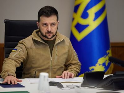 Збройні Сили продовжують бити загарбників на всій території, де тривають бойові дії – Президент України  