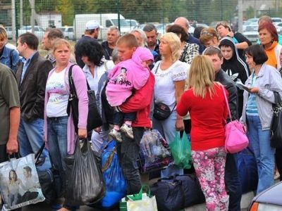 На Львівщині, Закарпатті та Івано-Франківщині офіційно зареєстровано майже 600 000 вимушених переселенців  