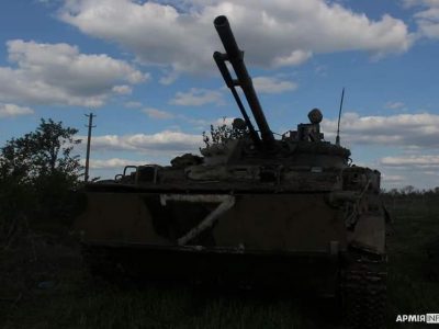 Українські захисники успішно відбили 11 атак ворога: знищили 5 танків, збили два літаки та 2 БПЛА  