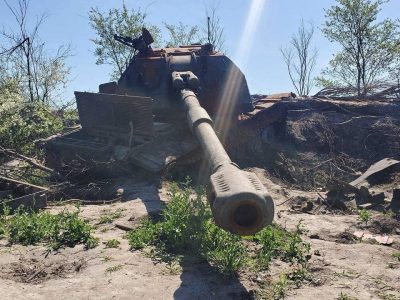 На Донеччині і Луганщині відбито дев’ять атак та знищено півсотні «коробочок» ворога  