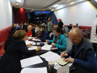 Маріупольцям допомагають оформити документи та заяви на виплату держдопомоги  