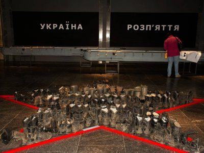 В Національному музеї історії України у Другій світовій війні провели екскурсії по залах нової експозиції  