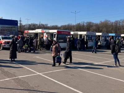 Понад 100 людей, евакуйованих з «Азовсталі», прибули до Запоріжжя  