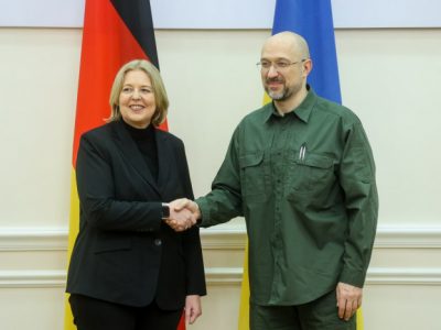 Денис Шмигаль привітав рішення Бундестагу про надання Україні важкої зброї  