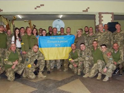 Військові музиканти з Києва підтримують захисників Полтавщини  