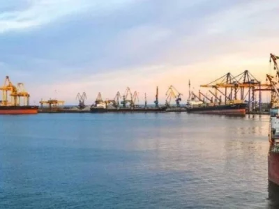 Уряд закрив морські порти в Бердянську, Маріуполі, Херсоні та Скадовську до деокупації  