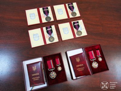 Поранені Захисники України отримали державні та відомчі нагороди