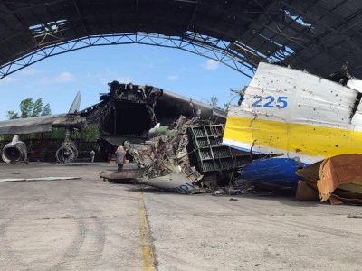 У новій «дезі» окупанти відправили український літак «Мрія» на «утилізацію»  