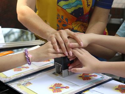 У Чернігові погасили нову поштову марку «Українська мрія»  