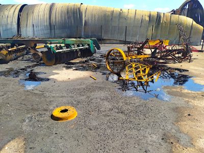 Росіяни обстрілюють в Україні американські комбайни  