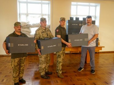 На Житомирщині військові отримали 16 комплектів Starlink  