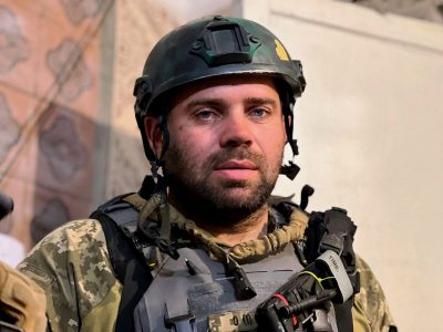 Як далекобійник із Прикарпаття на передовій нічне ралі влаштовує  