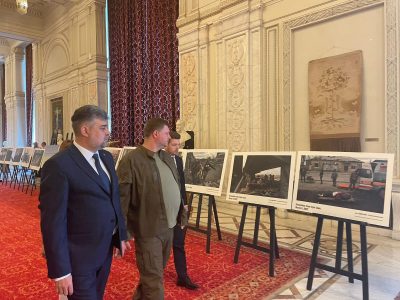 У Парламенті Румунії відкрили фотовиставку «Хроніки російського вторгнення в Україну 2022: початок»  