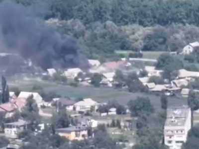 Українські артилеристи показали, як накрили вогнем техніку окупантів  