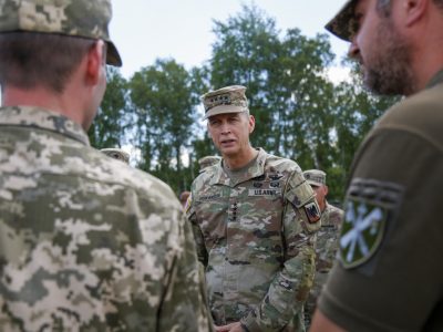 Ми постійно на зв’язку із ЗСУ і вирішуємо запити швидко – генерал США Деніел Хокансон  