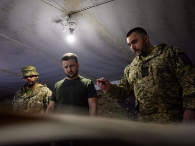 Президент відвідав передові позиції українських захисників на Запоріжжі  