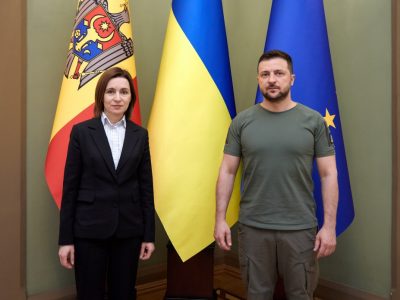 Глава Української держави зустрівся з Президентом Молдови у Києві  