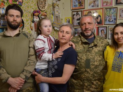 Багатодітна родина з Одещини захищає країну і допомагає армії  
