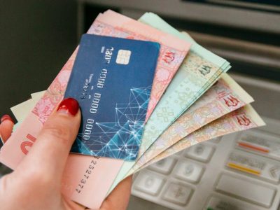 «Гроші з карток маріупольців примусово спрямують на ЗСУ» – роспропаганда  