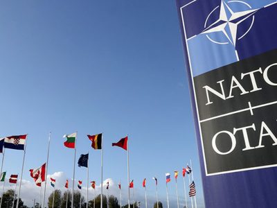Окупанти реанімували фейк про «будівництво бази НАТО в Сєвєродонецьку»  